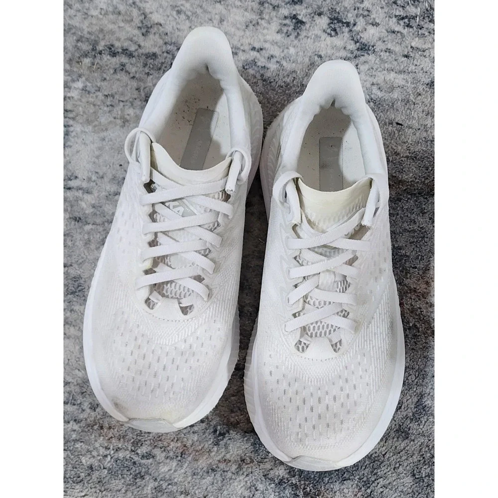 Hoka Women's One One Mach 6 White Oyster Running Shoes Size 8B 1164033 WWH